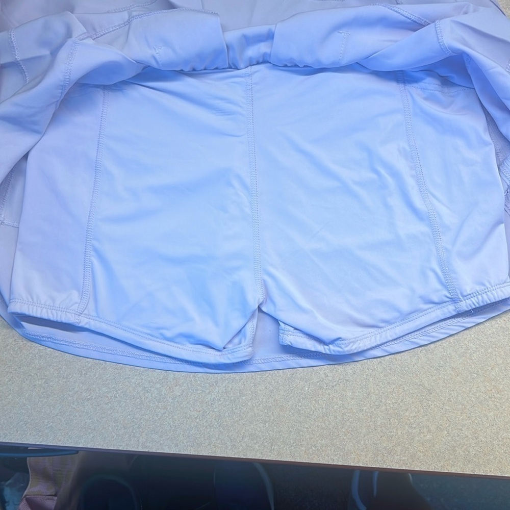 GB Sport Lilac skort. 2 side pockets on shorts under the skirt. Size L NWT - Picture 7 of 13
